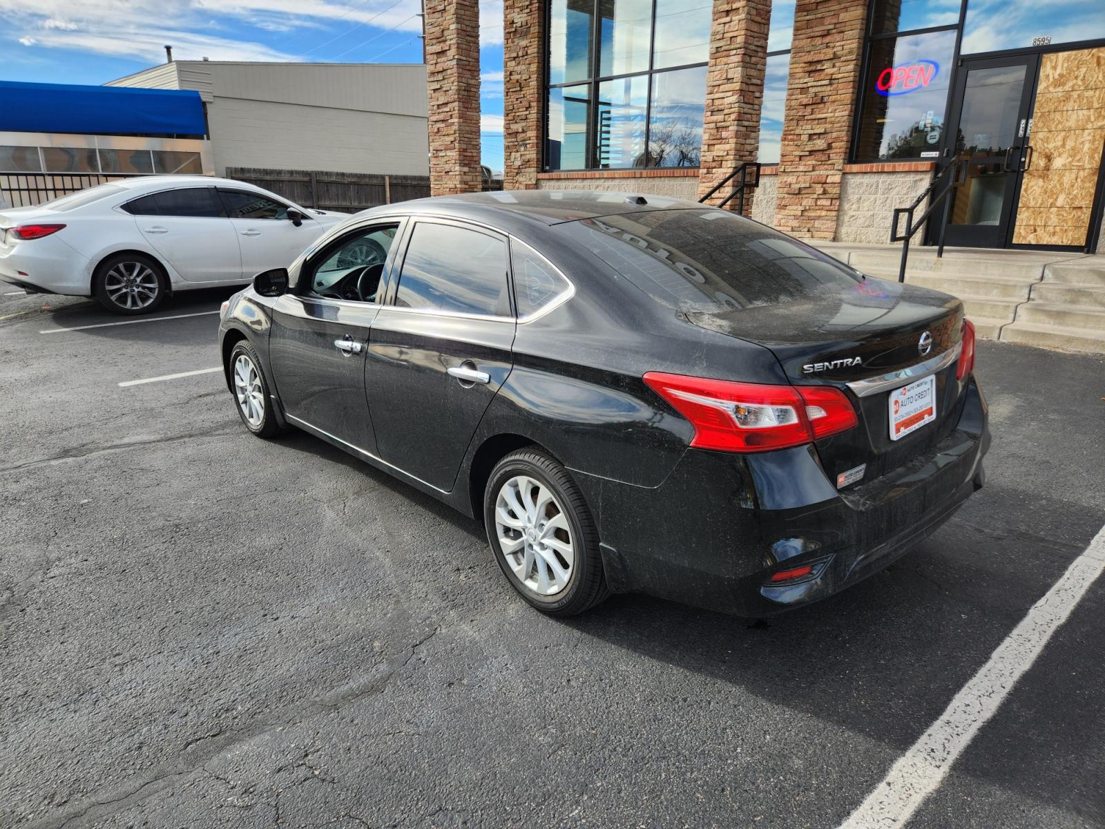 2017 NISSAN SENTRA S 6MT (3N1AB7AP2HY) with an 1.8L L4 SFI DOHC 16 engine, located at 8595 Washington St., Thornton, CO, 80229, (303) 287-5511, 39.852348, -104.978447 - Looking for a reliable and affordable pre-owned vehicle in the Thornton, CO area? Look no further than D1 Auto Credit - Thornton. Located in Thornton, CO, D1 Auto Credit is a trusted used car dealer serving customers in Denver County, Jefferson County, Adams County, and surrounding areas. Whether yo - Photo #7